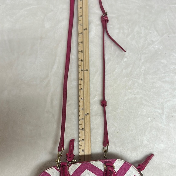 Dooney & Bourke Pink and White Crossbody Bag with Chevron Pattern - Picture 10 of 15